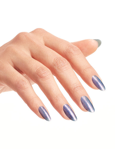 Leonardo’s Model Color OPI #252